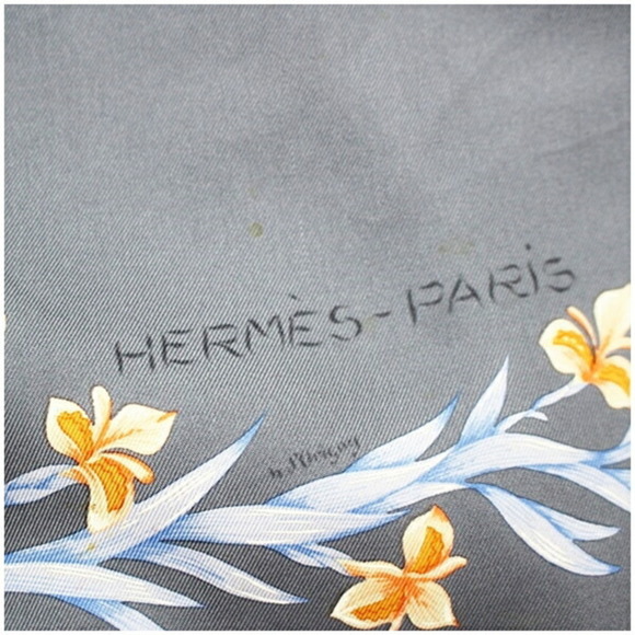 HERMES Blue Silk Scarf - Picture 8 of 11